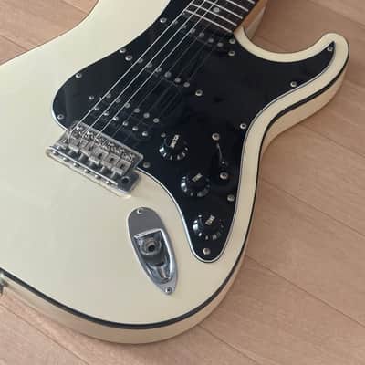 Fender Aerodyne Stratocaster 2007-2010 AST-80M/DH OWH Medium DiMarzio Collection 3.1kg image 4