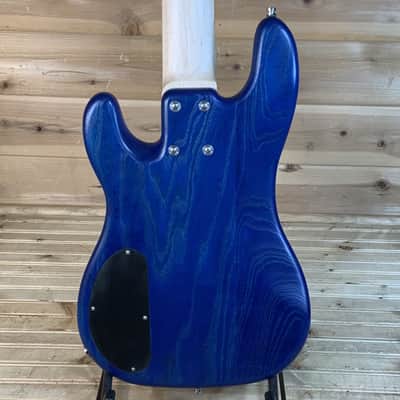 Sadowsky MetroLine SML21HP5 02 ASH FR Hybrid P/J Electric Bass - Ocean Blue Transparent Satin image 4