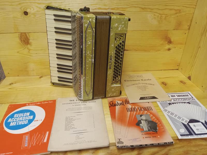 Milano 69l Piano Accordion image 1