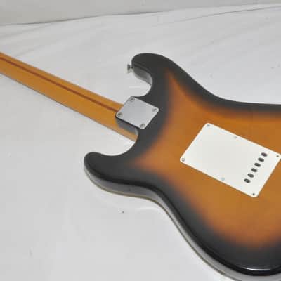 Fender Japan - Stratocaster L serial number Electric Guitar Ref No 6781 image 11