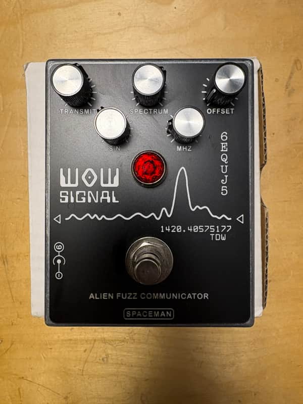Spaceman WOW Signal Alien Fuzz Communicator 2010s - Silver Edition image 1