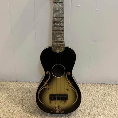 VERY RARE 1920s Richter Soprano Ukulele. Set up to play! image 10