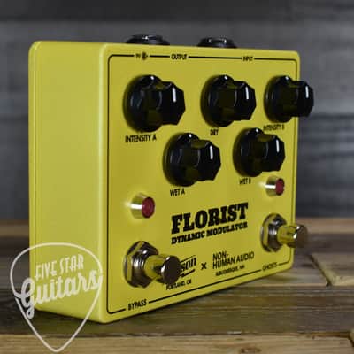Mint Benson Amps/Non Human Audio Florist Dynamic Modulator - Yellow image 2