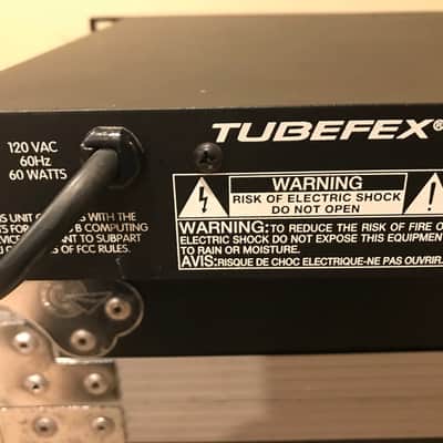 Peavey Tubefex Midi Tube Preamp with Digital Effects Tube fex image 4