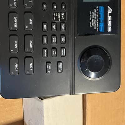 Alesis SR-16 16-Bit Stereo Drum Machine with Original Box, Power Supply & Manual image 2