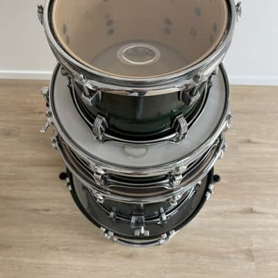 Ludwig Classic Maple 8x10" / 14"x5" / 16"x16" / 15x20" Drum Set image 5