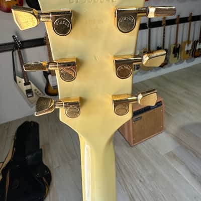 Gibson Les Paul Custom 1989 - a stunning Alpine White Custom ready for any great guitar collection. image 8