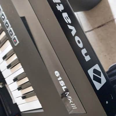 Novation 61 SL MK III MIDI Controller 2018 - Present - Black image 7