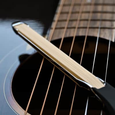 Guitar Bow, 2-in-1 for Guitar, Create Cello and Violin-Like Sounds, Double-Sided Accessory, Dual-Purpose Bowing and Plucking String Tool, Accessories Portable and Great Gift for Guitar Enthusiasts image 3