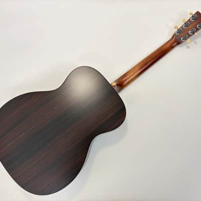 Martin 000-16 Streetmaster 2024 Mahogany Burst image 15