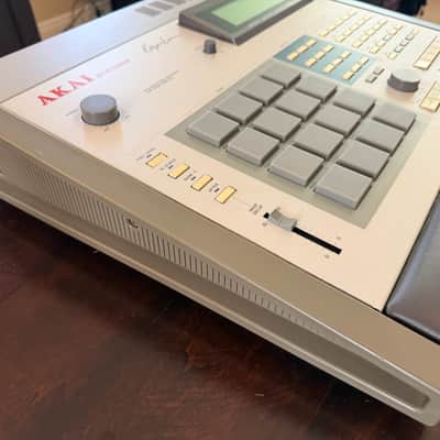 Immagine Akai MPC60 Drum Sampler MPC 60 w/ Memory Expansion and Upgrades - 14