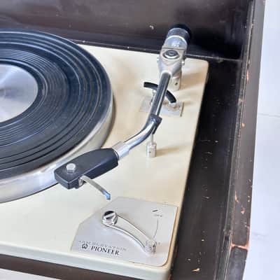 Vintage Pioneer PL-6A Idler Drive Turntable w/ Dust Cover image 4