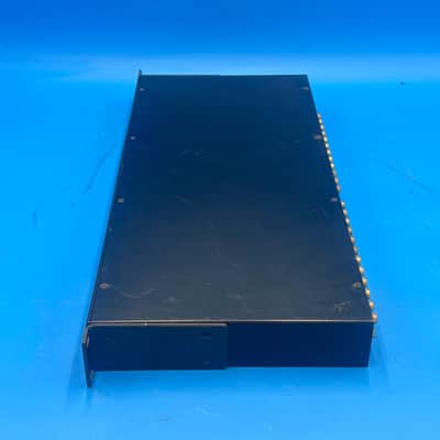 Shinybow SB-5548 8x8 Composite Video Stereo Audio Matrix Switcher image 4