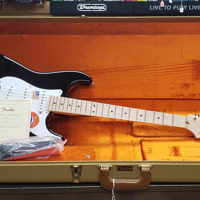 Fender Eric Clapton Artist Series Stratocaster with Vintage Noiseless Pickups 2022 - Black image 9