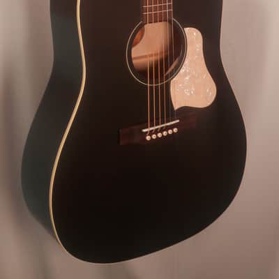 Art & Lutherie Americana Dreadnought Acoustic Guitar Faded Black Solid Cedar Top (Model # 045587 ) image 3