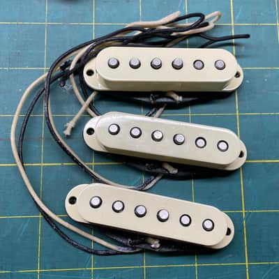 Fender Original 57/62 Stratocaster pickup set image 3