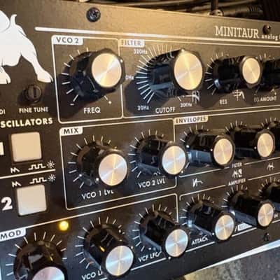 Immagine Moog Minitaur Rev2 - Black - 3