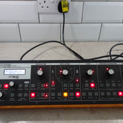 Moog Slim Phatty 2 (with wooden frame)