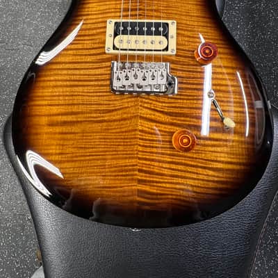 2021Paul Reed Smith PRS SE Custom 24 - black gold Sunburst w/ Gigbag image 2