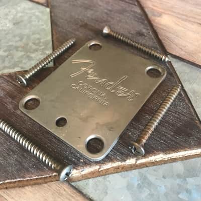 Real Life Relics Fender® Aged Chrome Corona Neck Plate Stratocaster®/Telecaster® (Fender® 0991445100    [K5]