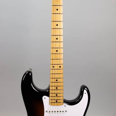 Fender 70th Anniversary American Vintage II '54 Stratocaster 2-Color Sunburst image 3