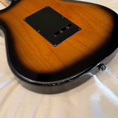 Carvin Bolt SSS Tremolo - Custom Shop Strat Killer - Made in USA - Two Color Sunburst - Free Pro Setup image 19