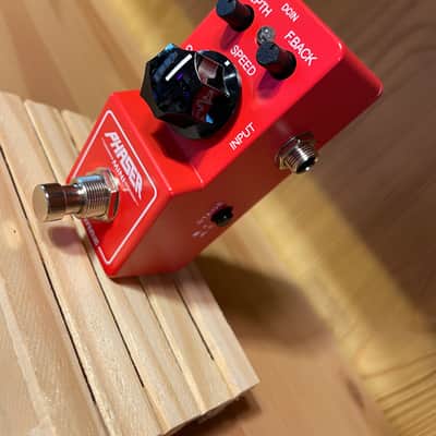 Ibanez Phaser MINI 2021 - Red image 2