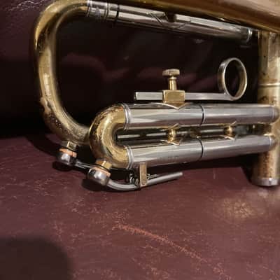 York Super Custom (1957) Bb Trumpet SN 208256 (professional) image 10