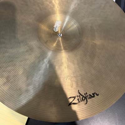 Zildjian Classic Orchestral Medium, Single 17" image 2