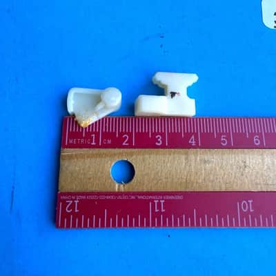 Immagine KURZWEIL PC88 Keyboard Piano Replacement Part: Hammer Frame Rod End Cap Lock - 3
