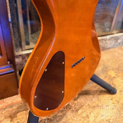 1993 Gibson Nighthawk - Natural Amber Finish | All Original | 6.6 lbs | w/ HSC image 4