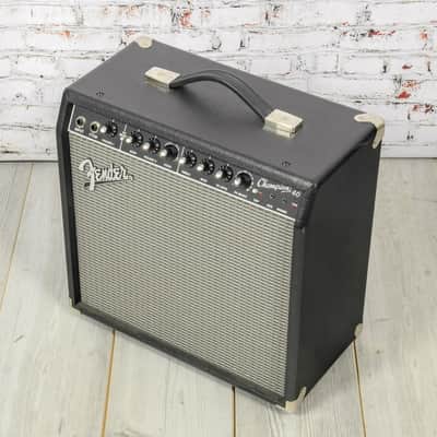 Fender - Champion 40 2-Channel 40-Watt 1x12" Guitar Combo Amp - USED image 4