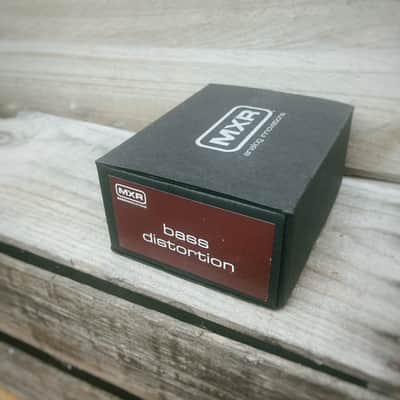MXR M85 Bass Distortion image 4