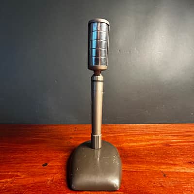 RCA KN-1B dynamic microphone w/stand image 18