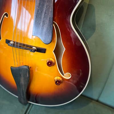 Eastman AR503CE Archtop Single Cutaway 2010 - Present - Sunburst image 6