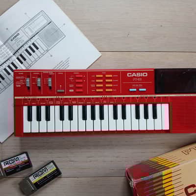 Casio PT-82 32-Key Mini Synthesizer 1980s - Red