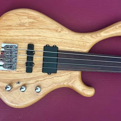 G Spot Temptress Fretless Bass - Bartolini, Hipshot, Exotic Woods, 7.5lbs image 15