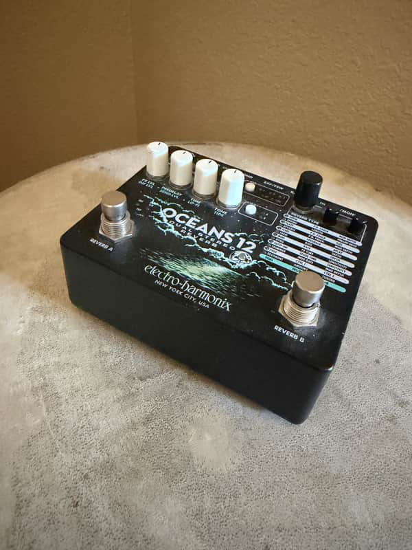 Electro-Harmonix Oceans 12