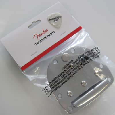 Fender Classic Player Jaguar Jazzmaster Tremolo Tailpiece 0076232049 image 2