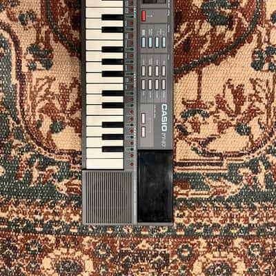 Casio PT-87 32-Key Mini Synthesizer 1980s - Black