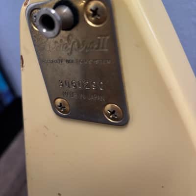 Aria Pro II XX Deluxe V Shape Yngwie Inspired added Gibson Pickup - Off white image 12