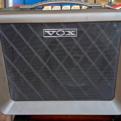 Vox VX50 AG 50-Watt 1x8" Acoustic Guitar Combo 2017 - Present - Brown image 3