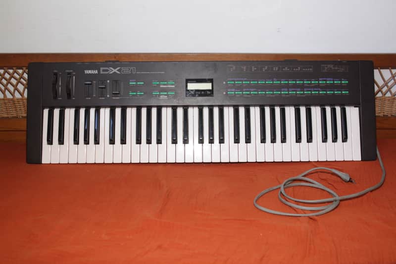 Yamaha DX21 Programmable Algorithm Synthesizer 1985 - Black image 1