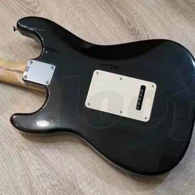 Fender Standard Stratocaster 2004 image 8