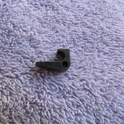 Gibson? TP-6 Tailpiece Claws Set Of 5 String Anchors/Claws Potentially For A Gibson TP-6 Tailpiece Bild 2
