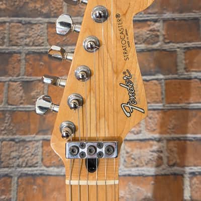 Vintage 1986 Fender Contemporary Series Stratocaster SSS Metallic Blue w/ Fender System I Tremolo System image 2