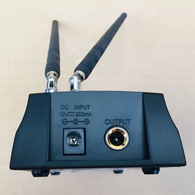 Nady MGT-16R Système sans fils UHF Guitare avec émetteur angle à 90° image 8