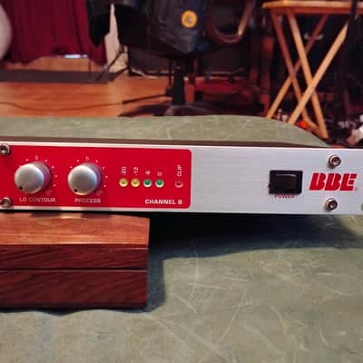BBE 482i Sonic Maximizer 2010s - Red image 2