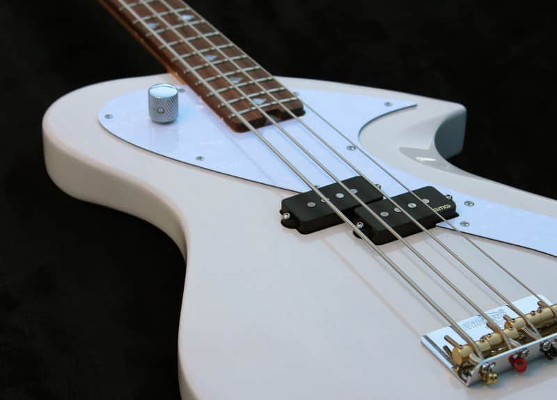 Vibe Guitars VibroBass 30 - short scale bass guitar image 1