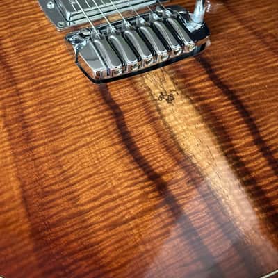 Taylor Solidbody Custom 2011- Koa Natural + tremolo image 2